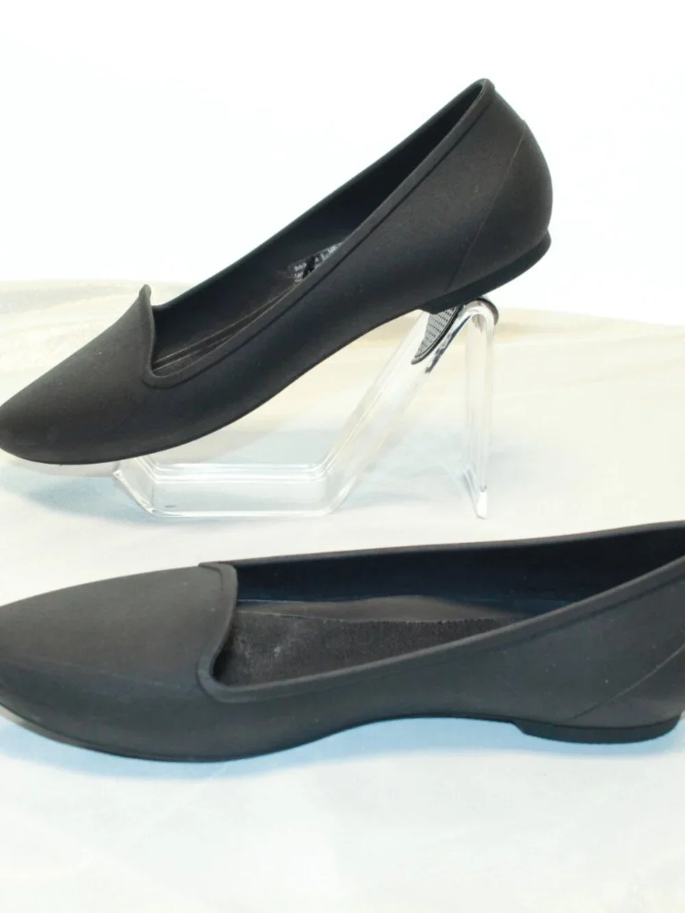 Crocs Iconic Comfort Size 6 Black Eve Ballet Flats Slip On Closed Back Shoes
